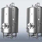 مخزن آبجو روشن عمودی